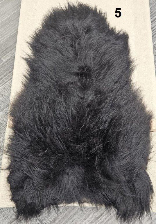 Icelandic Sheepskin Rug - Dark Brown/Black