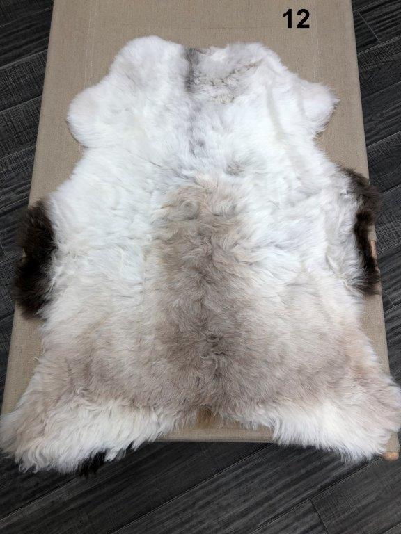 Icelandic Shorn Sheepskin Rug - Dark Edges
