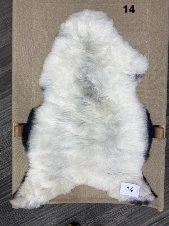 Icelandic Shorn Sheepskin Rug - Dark Edges