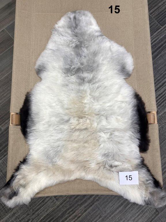 Icelandic Shorn Sheepskin Rug - Dark Edges
