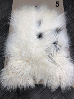 Icelandic Sheepskin Rug - Black and White Spot