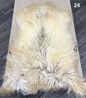 Greenlandic Sheepskin Rug – Long Wool Natural Hide | Premium Sheepskin