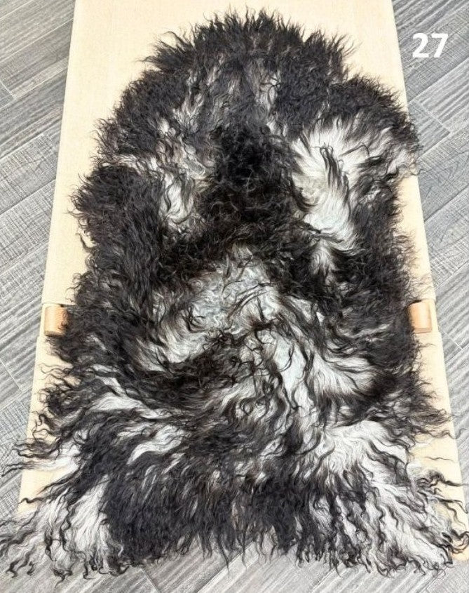 Greenlandic Sheepskin Rug – Long Wool Natural Hide | Premium Sheepskin