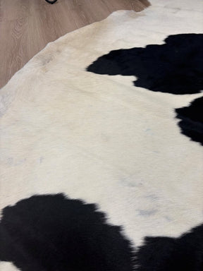 Cowhide Rug - Holstein Black & White (Regular) SALE