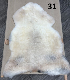 Icelandic Sheepskin Rug – Shorn, Dark Edged