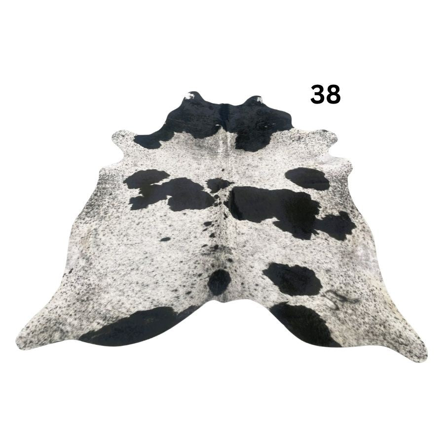 Natural salt and pepper cowhide rug – hide number 38 with unique markings