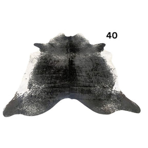 Natural salt and pepper cowhide rug – hide number 40 with unique markings